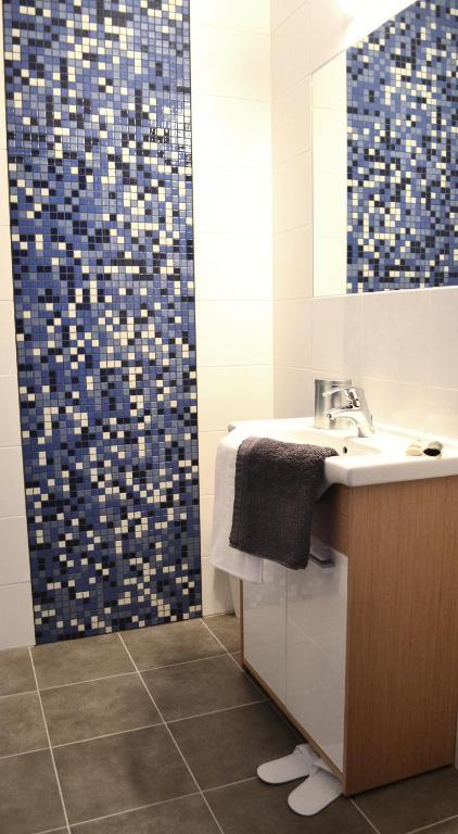 Hotel Graffit Swiebodzin Luaran gambar